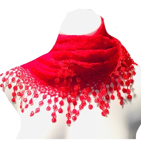 Vintage Lace Shawl With Tassel - Picture 1 of 11